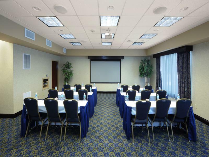 Holiday Inn Express & Suites Atlanta Perimeter Mall Hotel By Ihg Sandy Springs Exterior photo
